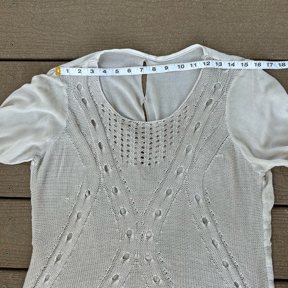 74.Women’s Italian BeigeTop
Size:M Petite - Picture 13 of 16